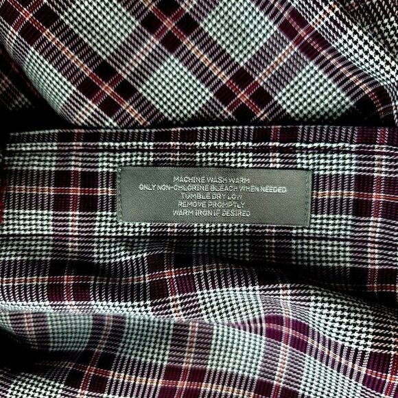 Daniel Cremieux Signature Non Iron Purple White Glen Plaid Medium Button Down - Picture 10 of 10